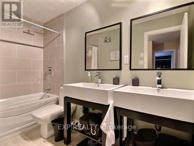 #29 3415 UPLANDS DRIVE - 15