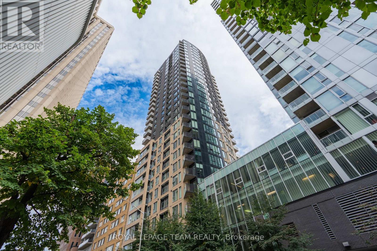 #1306 40 NEPEAN STREET - 35