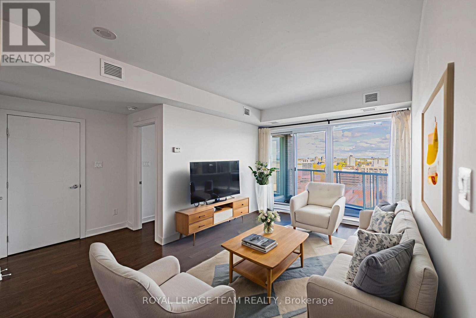 #1306 40 NEPEAN STREET - 7