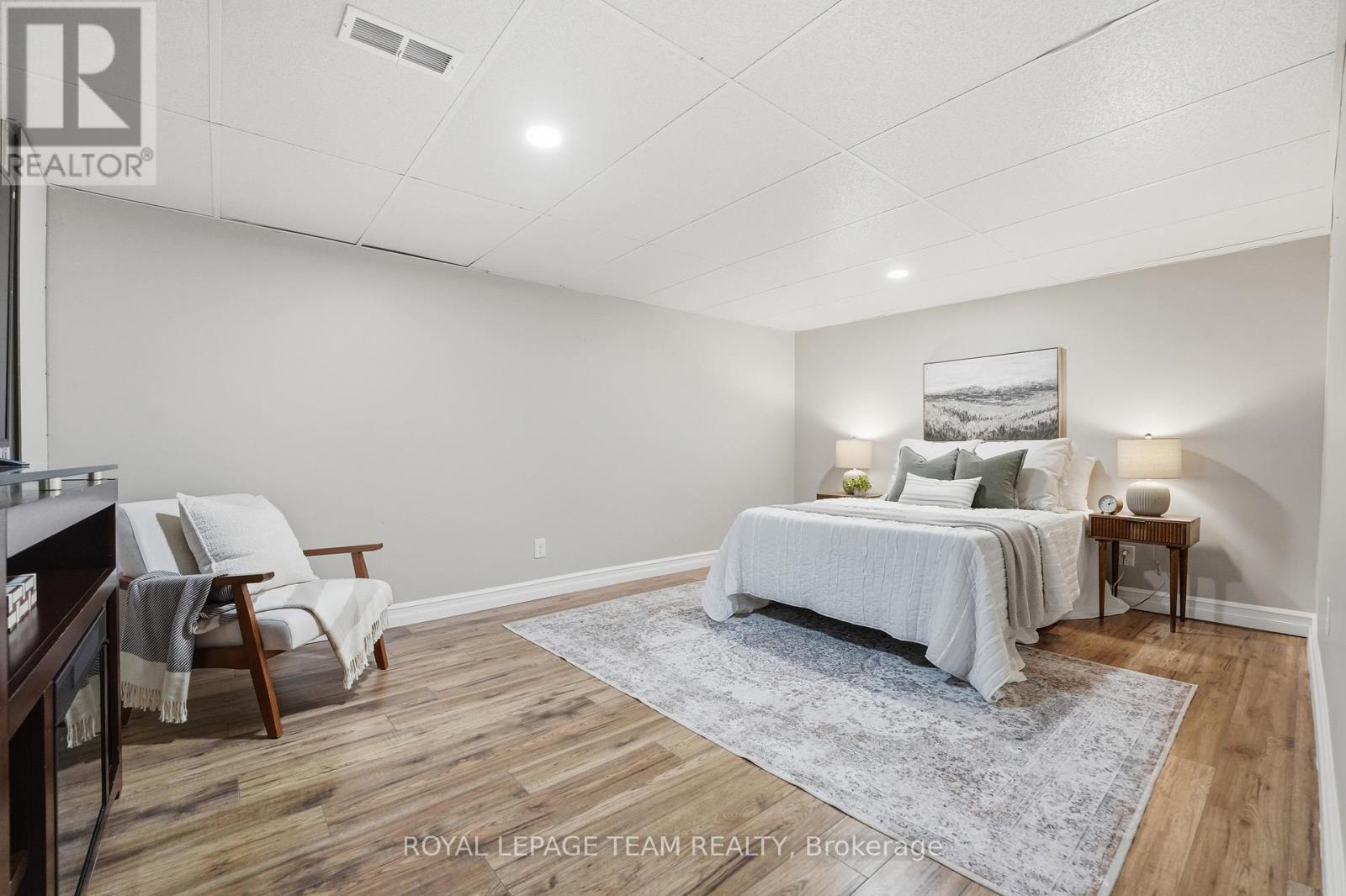 67 CASTLEFRANK ROAD - 37