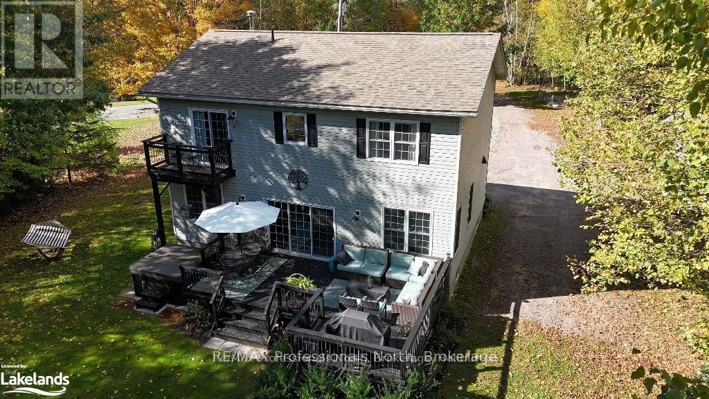 1057 SUBURBAN COURT - 11