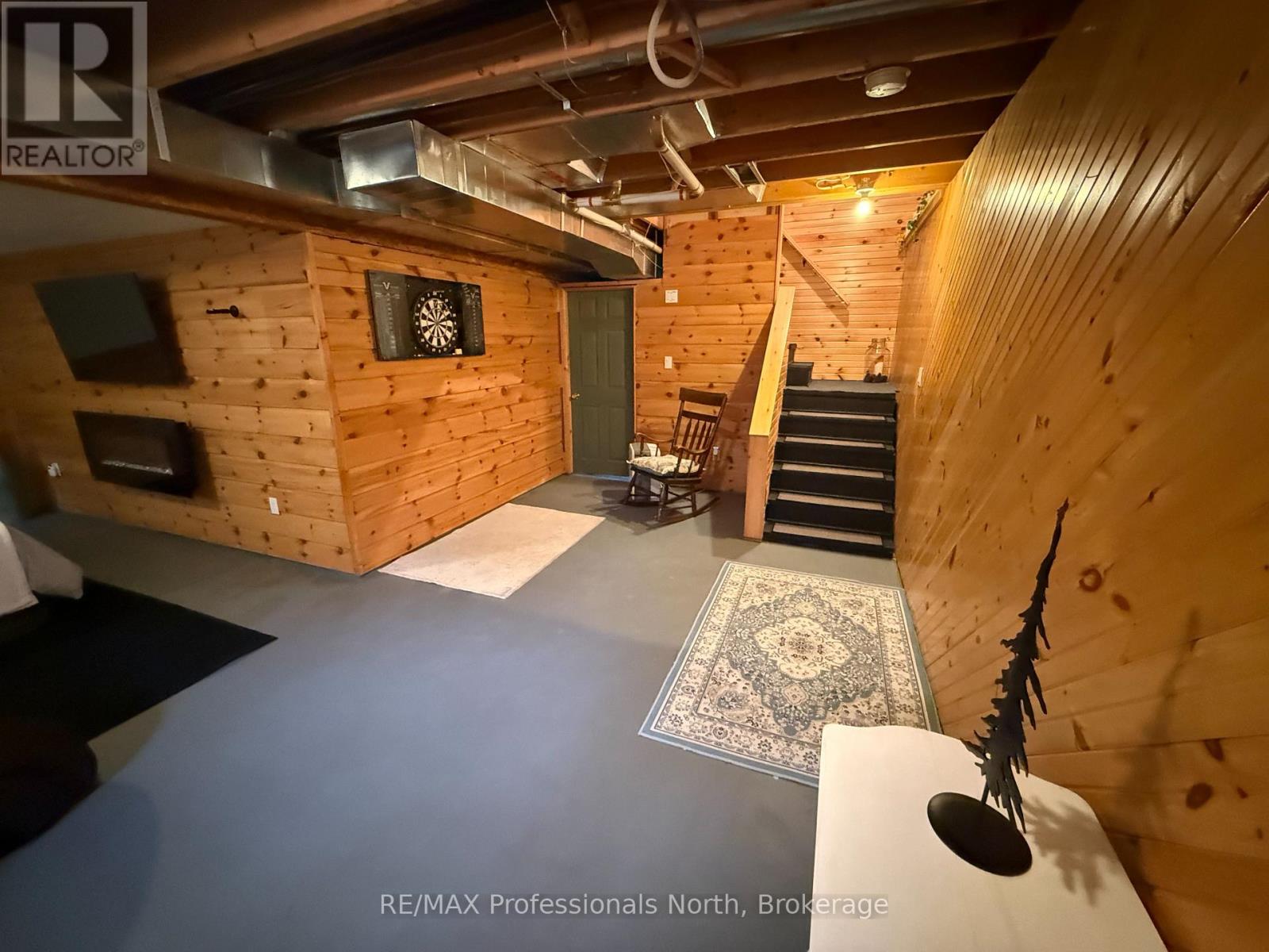 1057 SUBURBAN COURT - 45