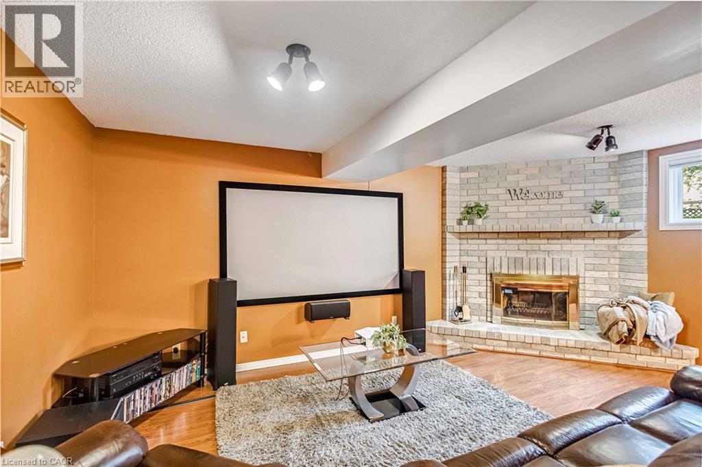 57 COXWELL Crescent - 22