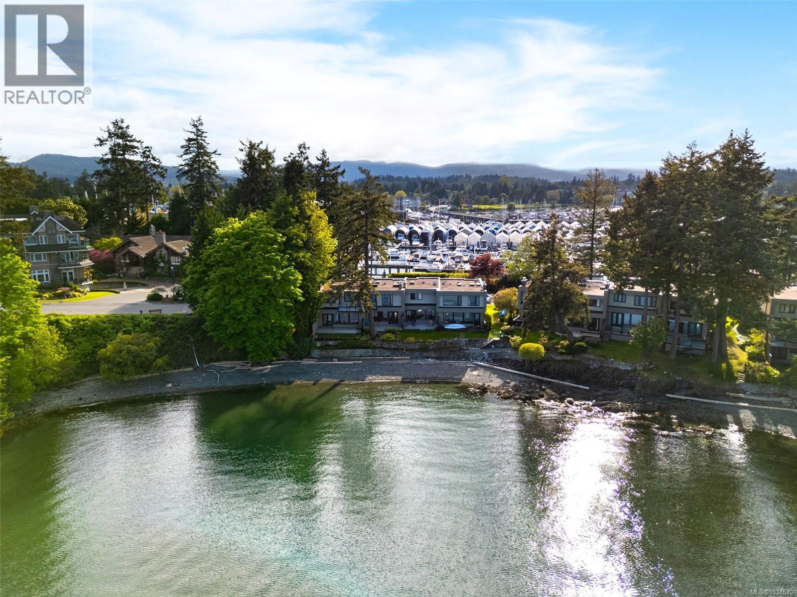 #16 2330 Harbour Rd - 41