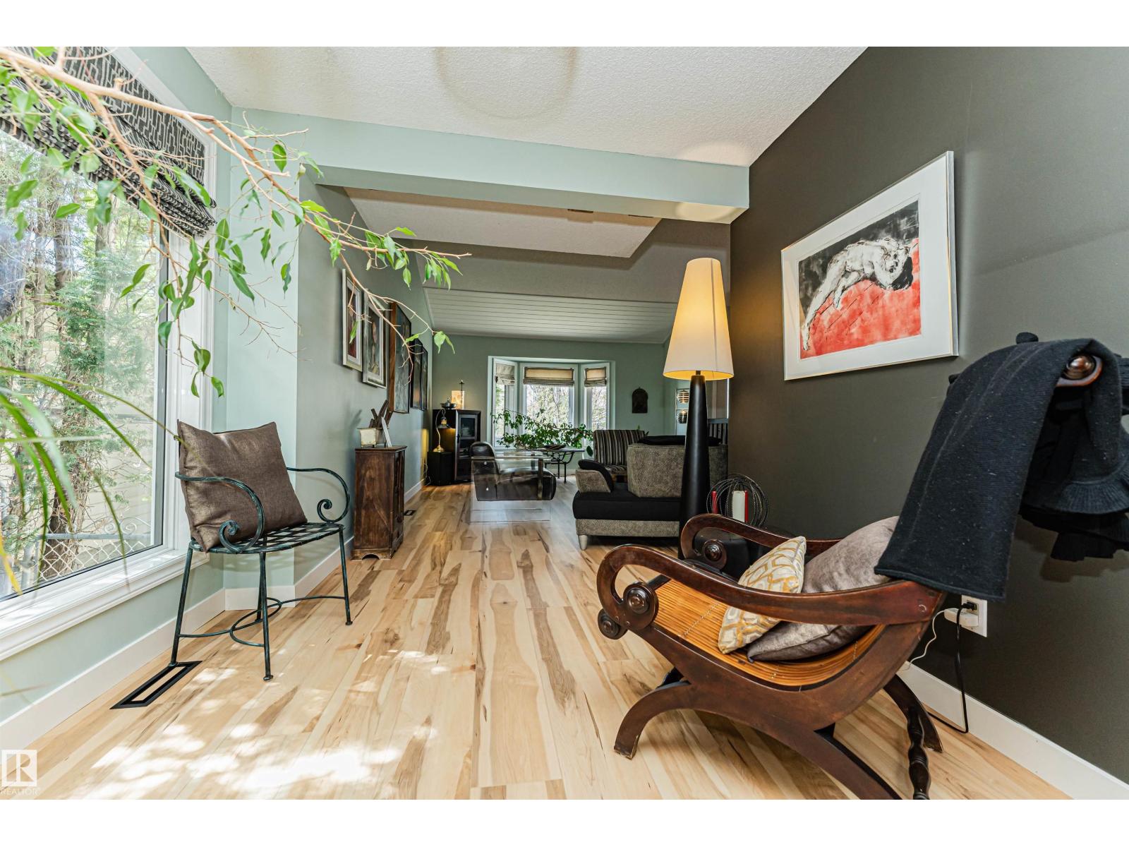 1235 104 ST NW, Edmonton