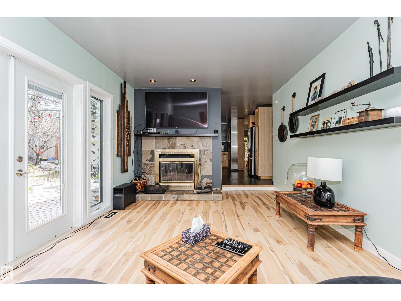 1235 104 ST NW, Edmonton