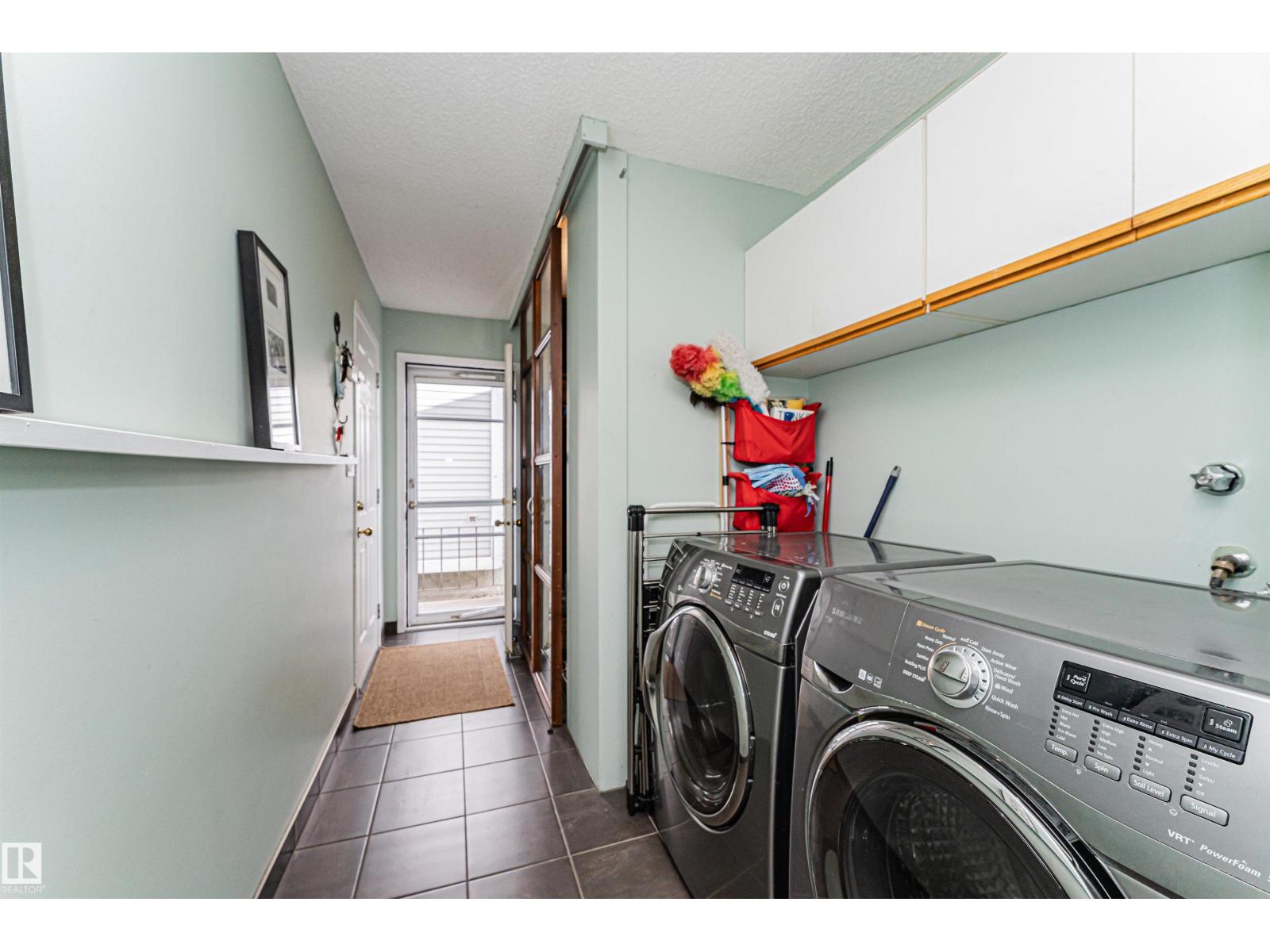 1235 104 ST NW, Edmonton