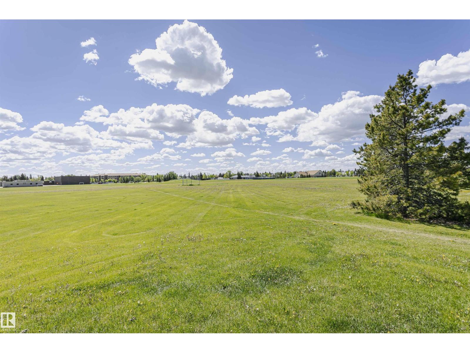 1235 104 ST NW, Edmonton
