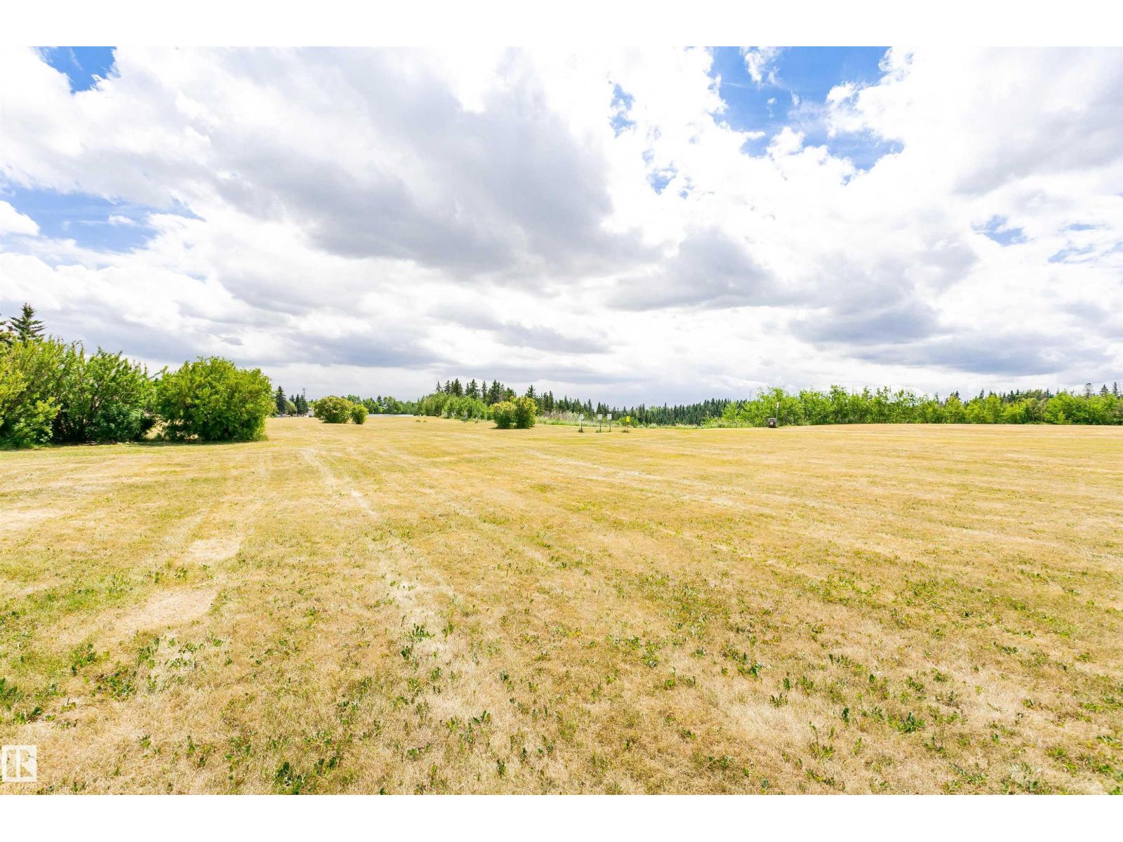 1235 104 ST NW, Edmonton
