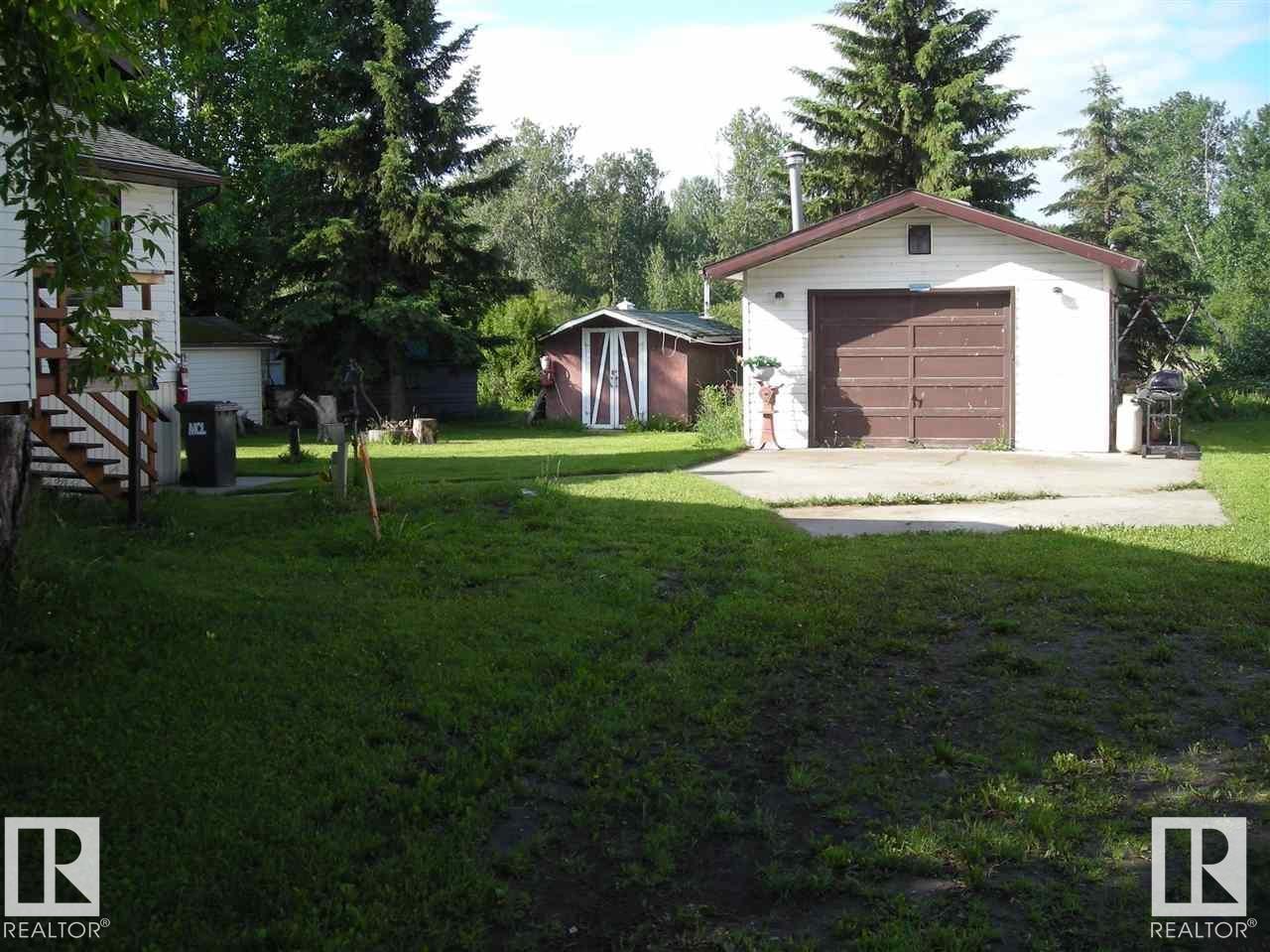 26 Lakeshore DR - 14