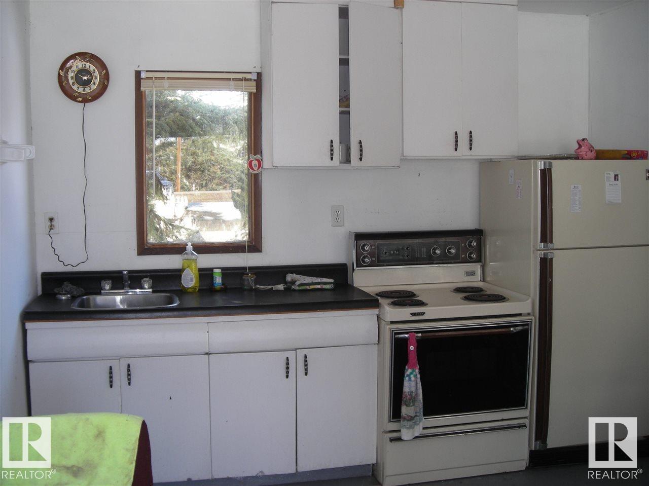 26 Lakeshore DR - 15