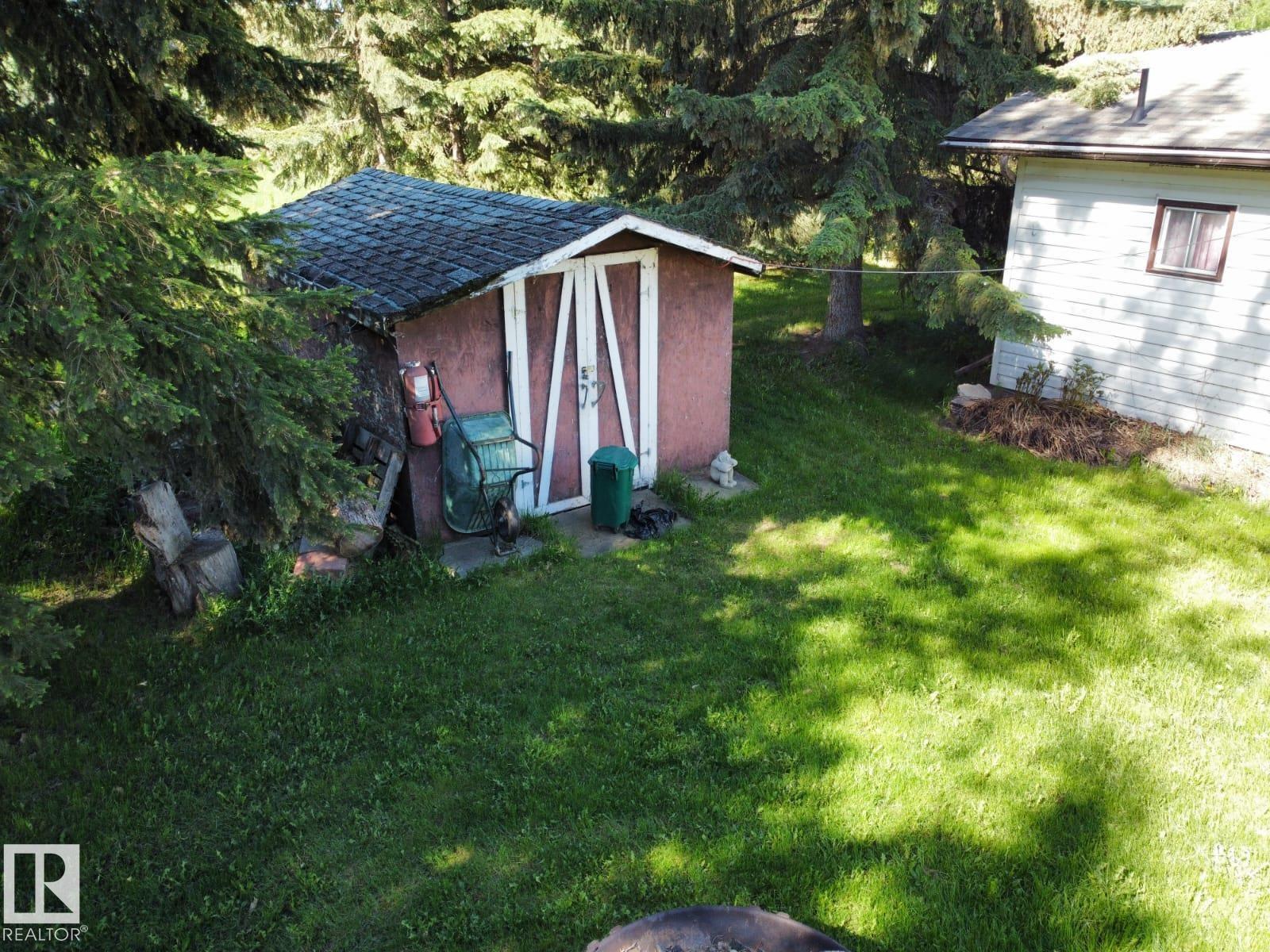 26 Lakeshore DR - 18