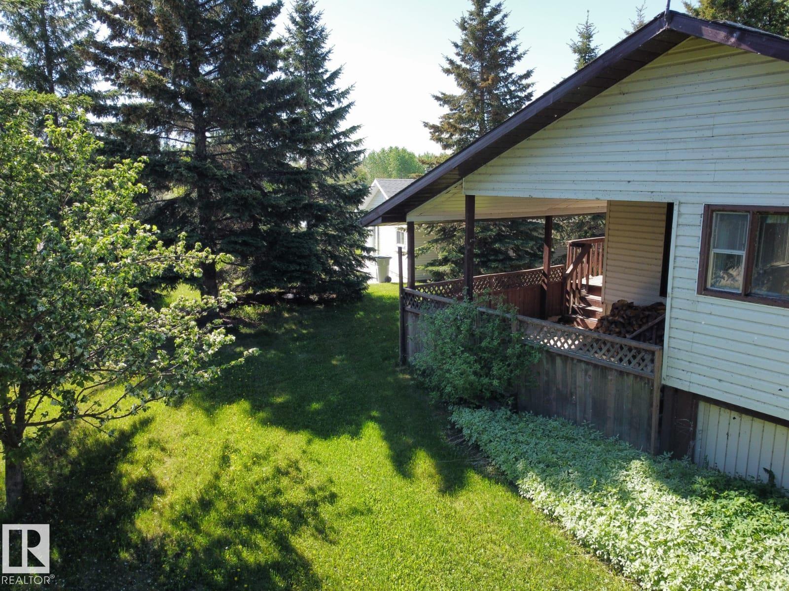 26 Lakeshore DR - 26