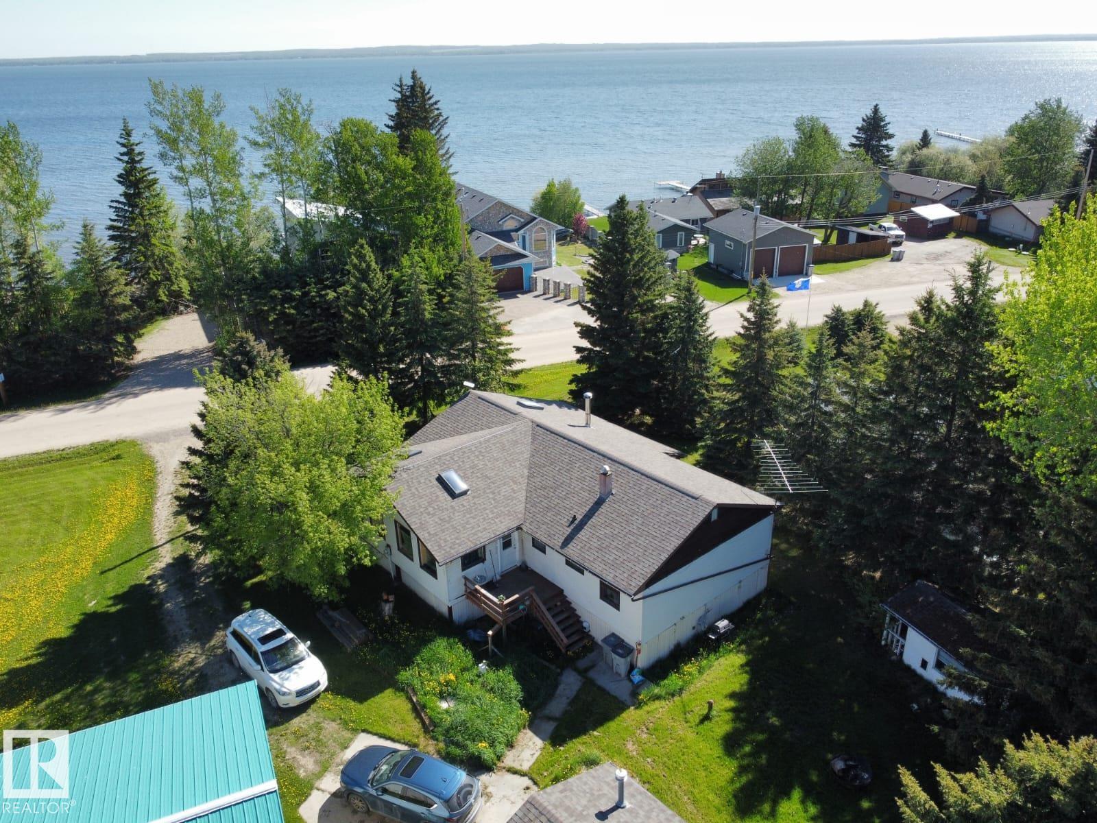 26 Lakeshore DR - 3