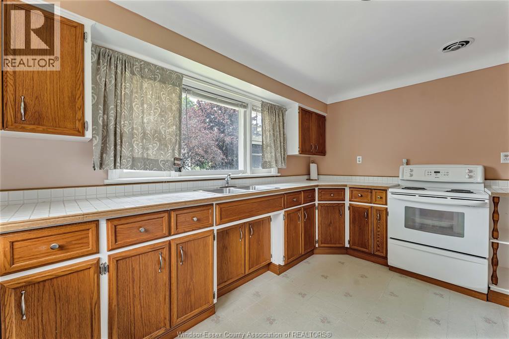 5505 MALDEN ROAD, Windsor, Ontario, N9E3W1 — Photo 8