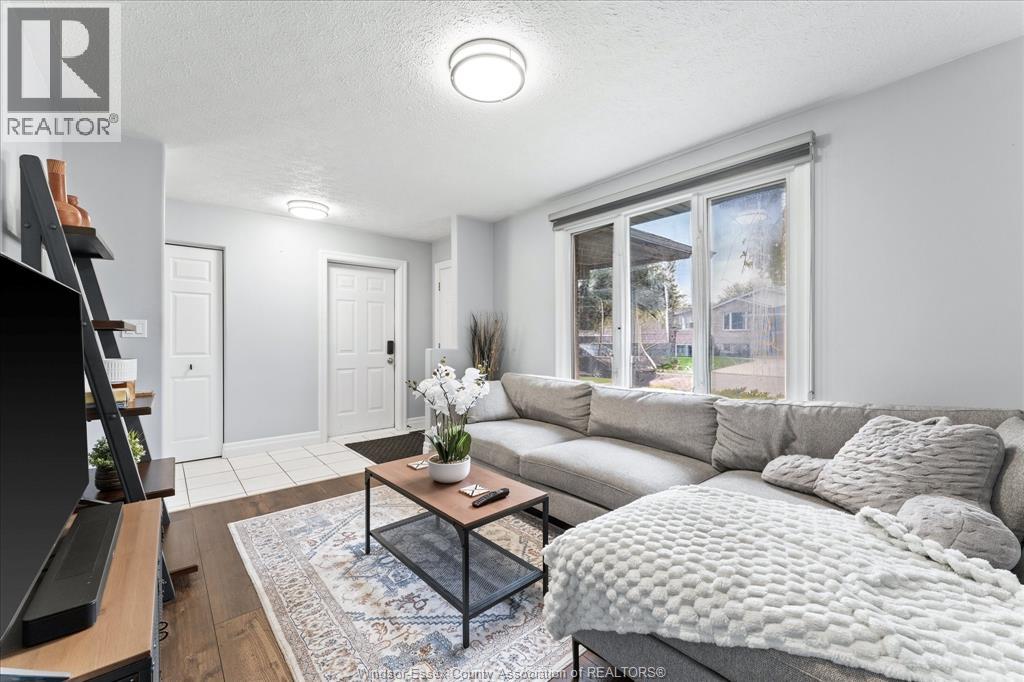 1736 VICKY CIRCLE - 8