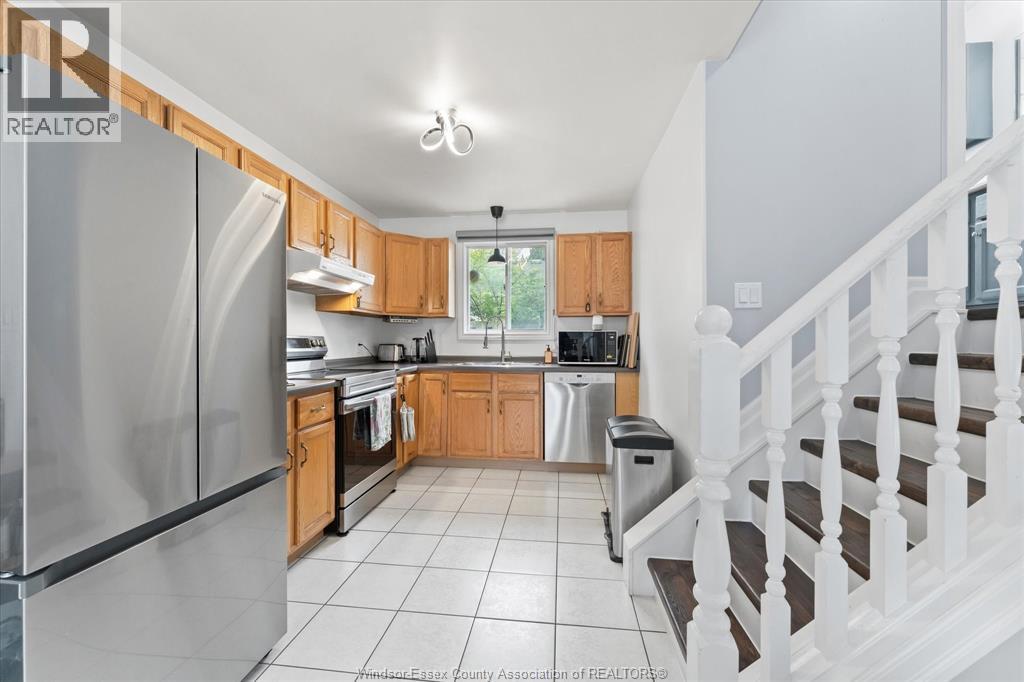 1736 VICKY CIRCLE - 13