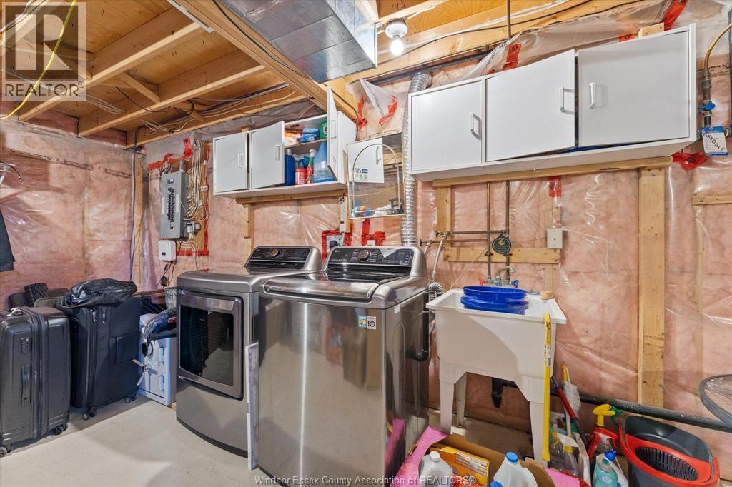 1736 VICKY CIRCLE - 26