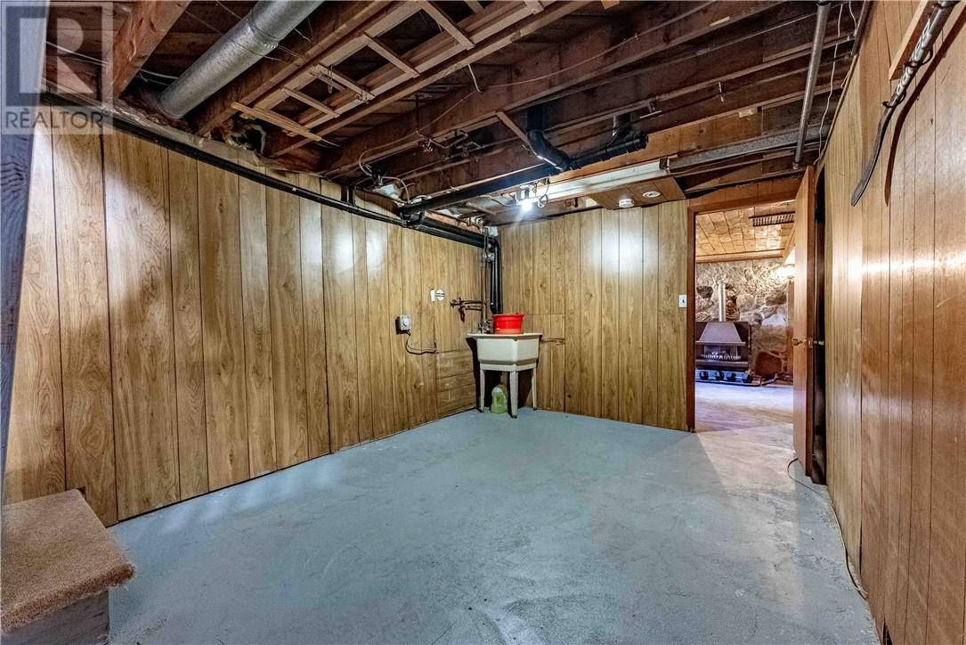 3065 Elm - 16