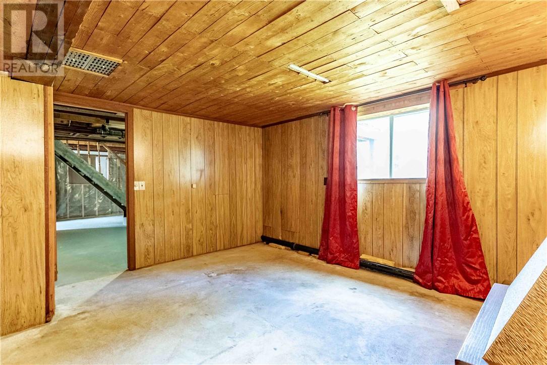 3065 Elm - 25