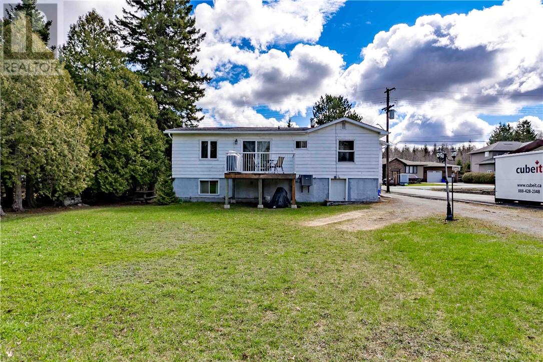 3065 Elm - 28