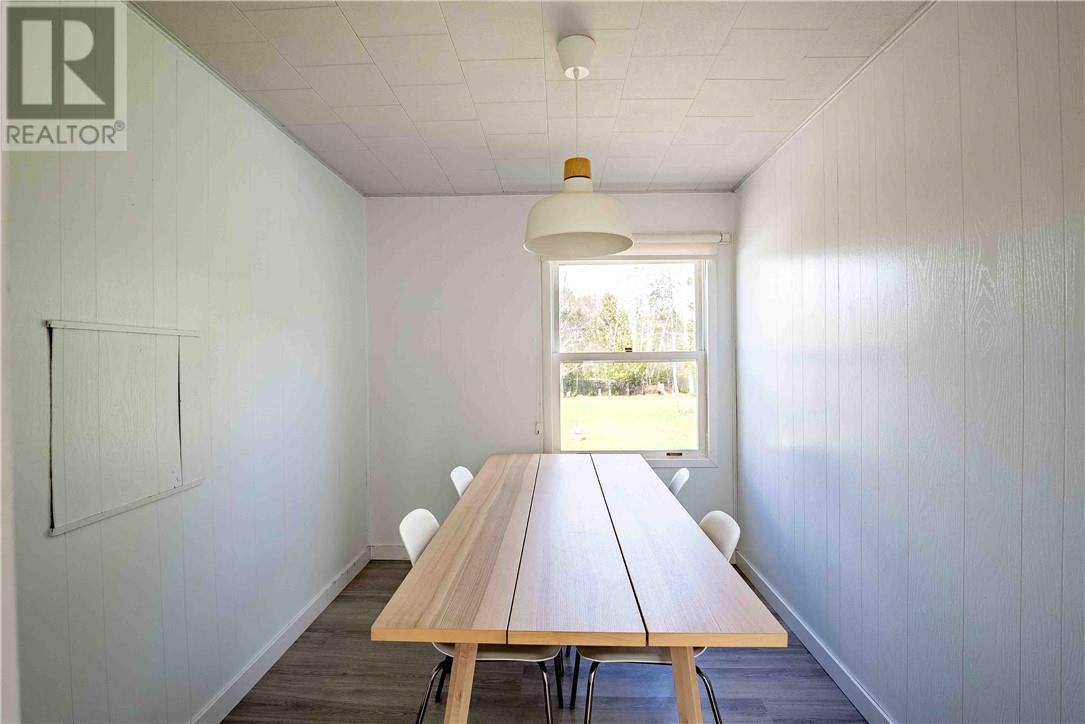 3065 Elm - 9