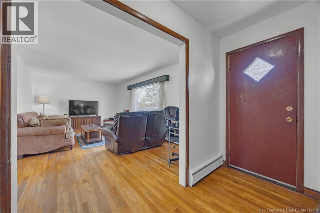 892 Mollins Drive - 4