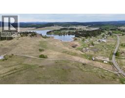 5387 Tatton Station Road, 108 Mile Ranch, BC V0K2E1 Photo 7