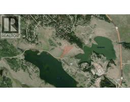 5387 Tatton Station Road, 108 Mile Ranch, BC V0K2E1 Photo 8