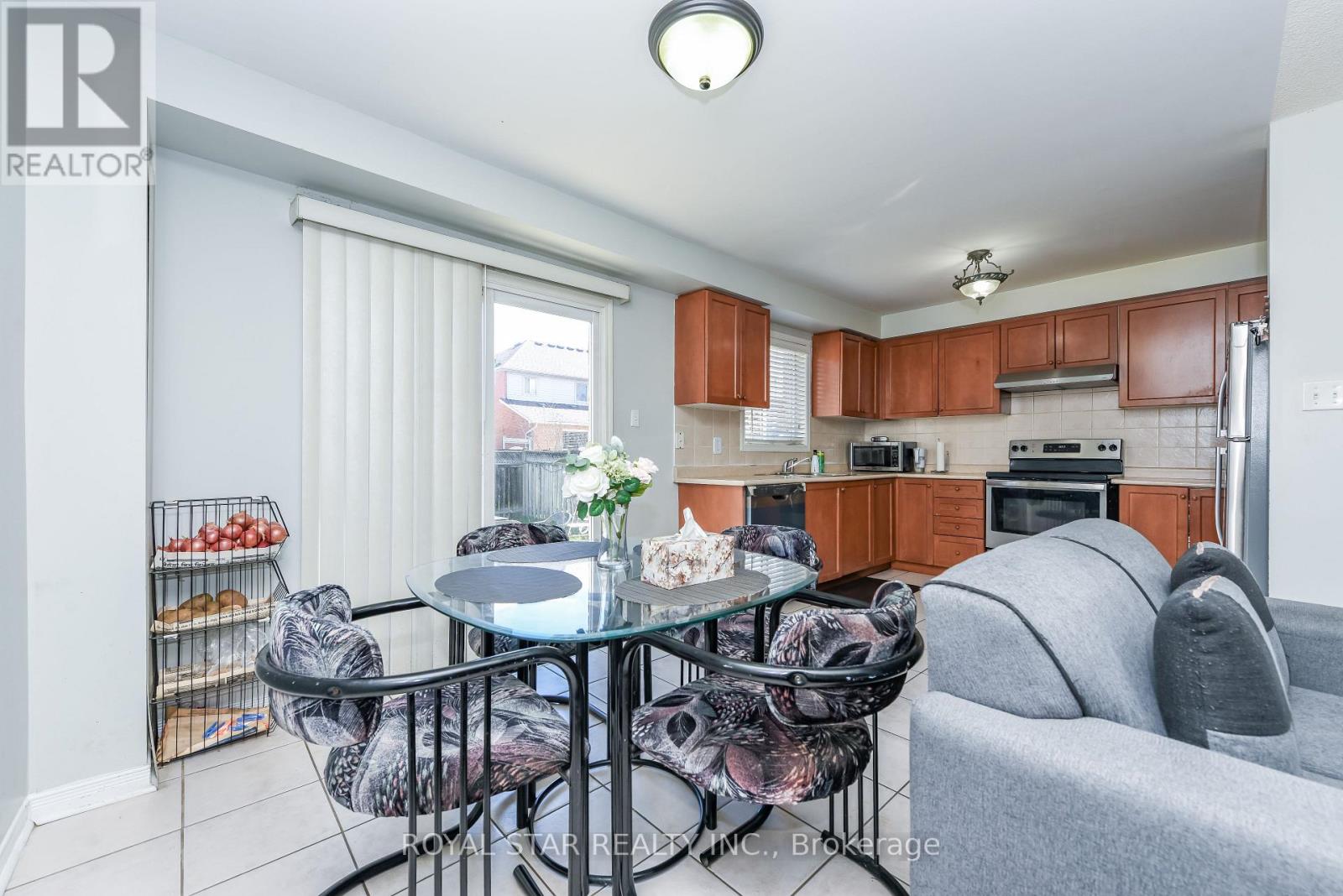 33 COPPERMILL DRIVE - 18
