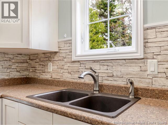 82 Alden Avenue - 10