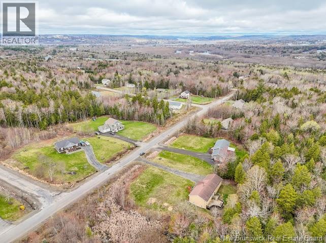 82 Alden Avenue - 48