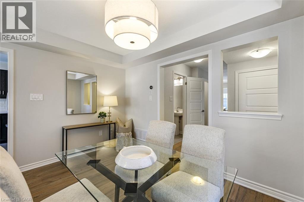 22 SPRING CREEK Drive Unit# 43, Waterdown, Ontario, L0R2H8 — Photo 6