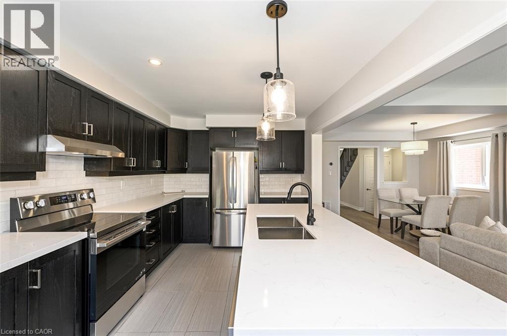 22 SPRING CREEK Drive Unit# 43, Waterdown, Ontario, L0R2H8 — Photo 5