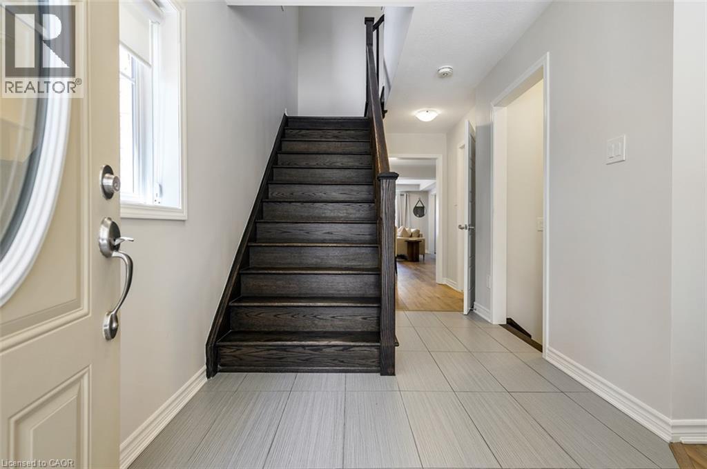 22 SPRING CREEK Drive Unit# 43, Waterdown, Ontario, L0R2H8 — Photo 10