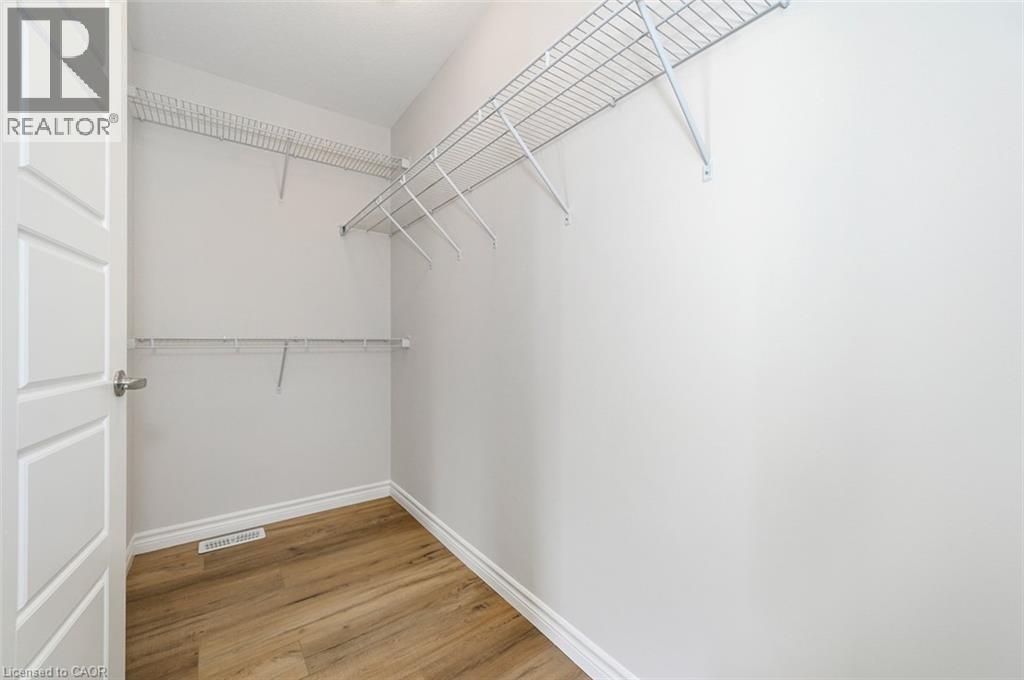 22 SPRING CREEK Drive Unit# 43, Waterdown, Ontario, L0R2H8 — Photo 18