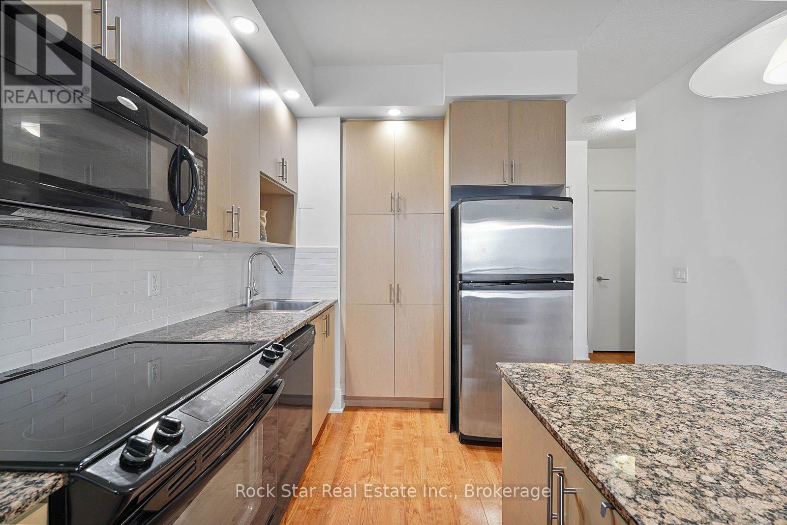#706 181 WYNFORD DRIVE - 6
