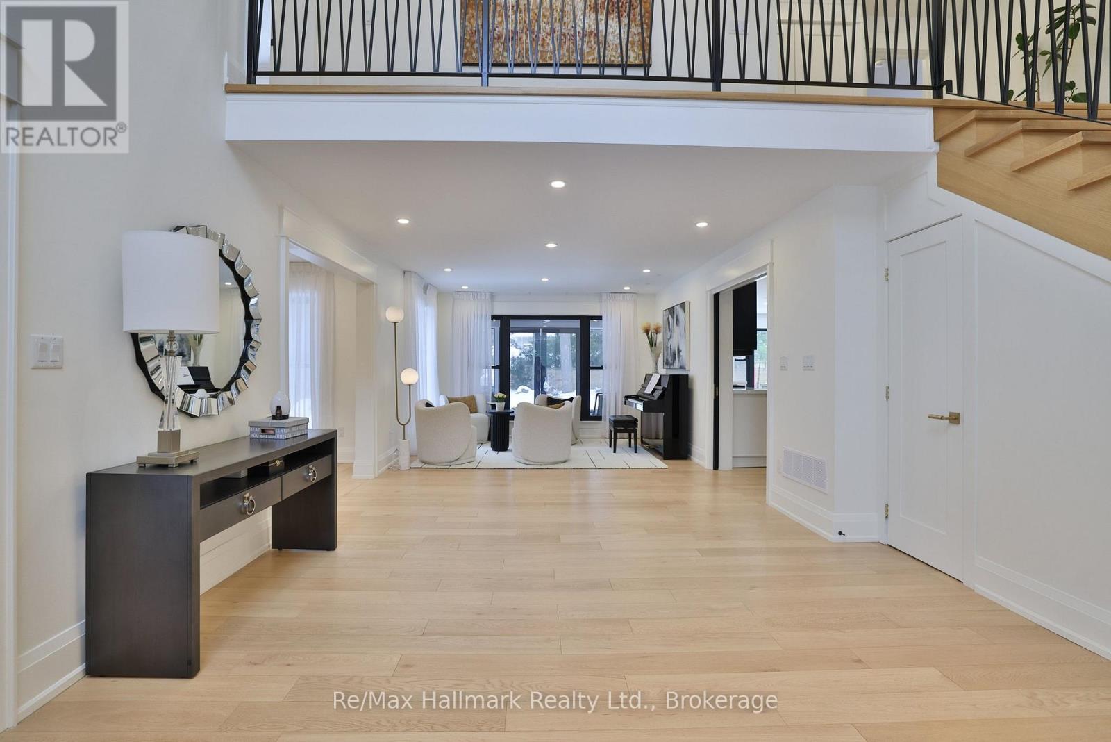 200 CHARTWELL ROAD - 10