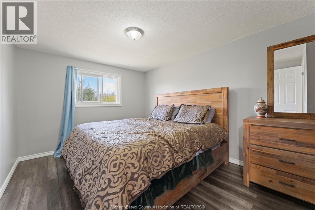 8020 MOLNAR, Windsor, Ontario, N8R2A5 — Photo 3