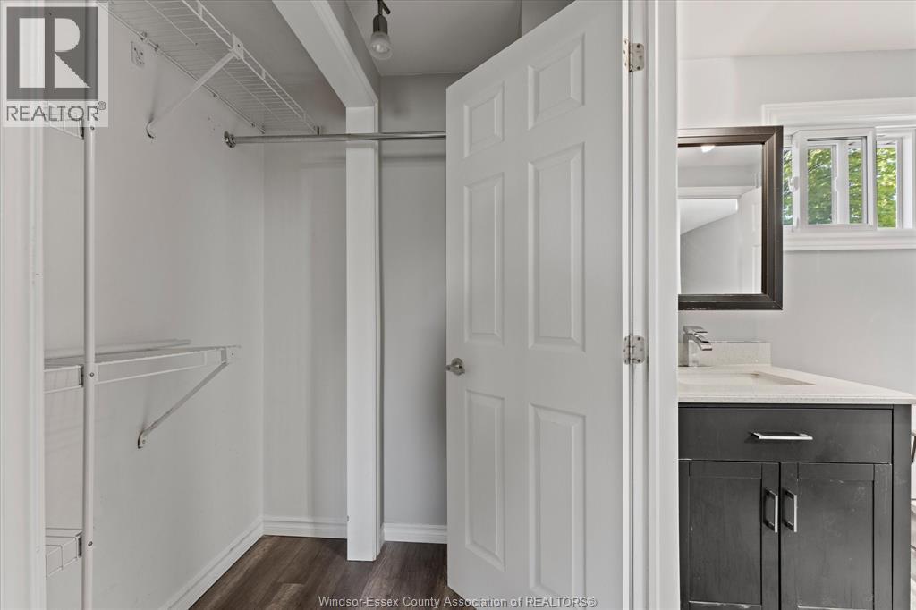 8020 MOLNAR, Windsor, Ontario, N8R2A5 — Photo 14