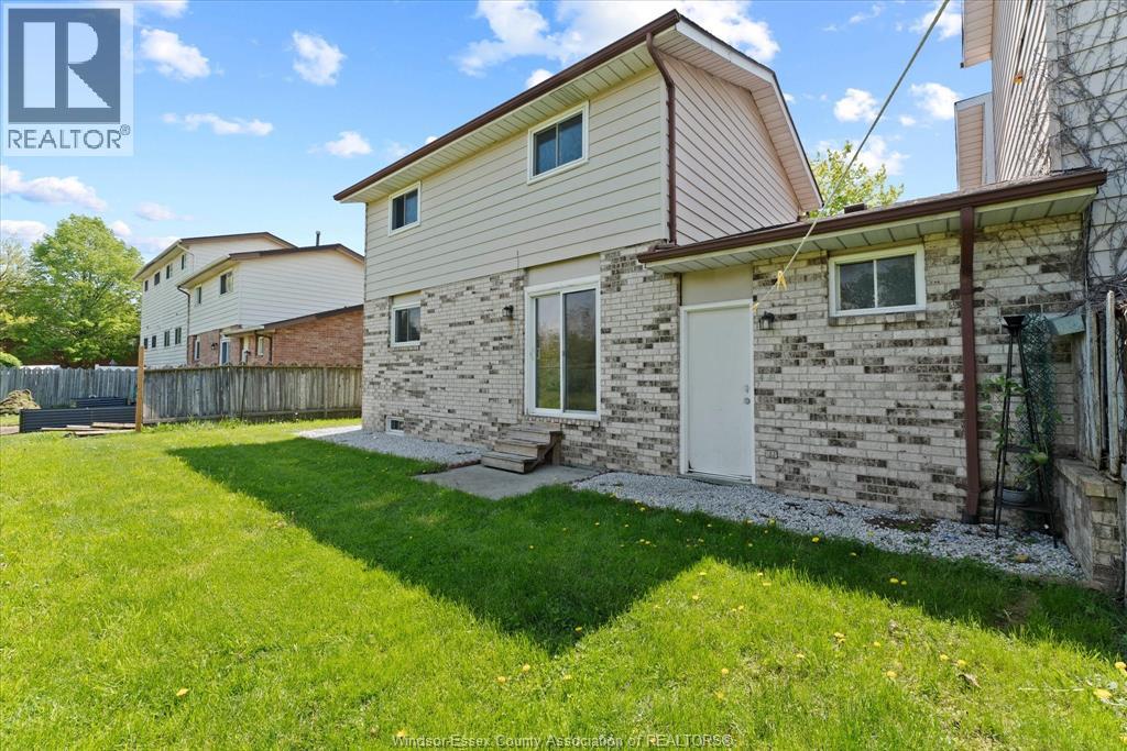 8020 MOLNAR, Windsor, Ontario, N8R2A5 — Photo 38