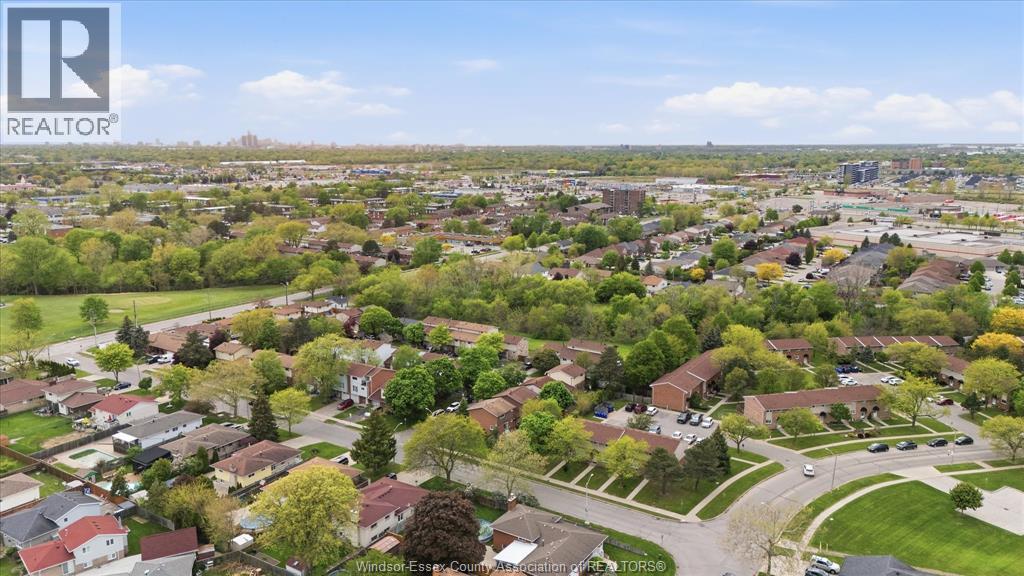 8020 MOLNAR, Windsor, Ontario, N8R2A5 — Photo 22