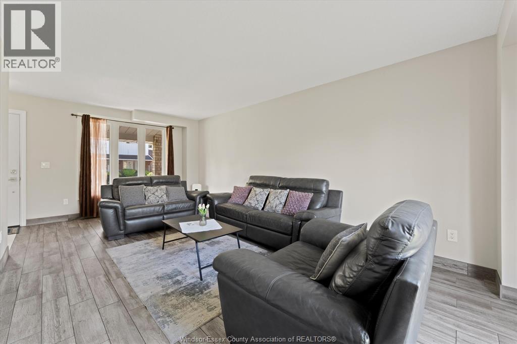 8020 MOLNAR, Windsor, Ontario, N8R2A5 — Photo 8