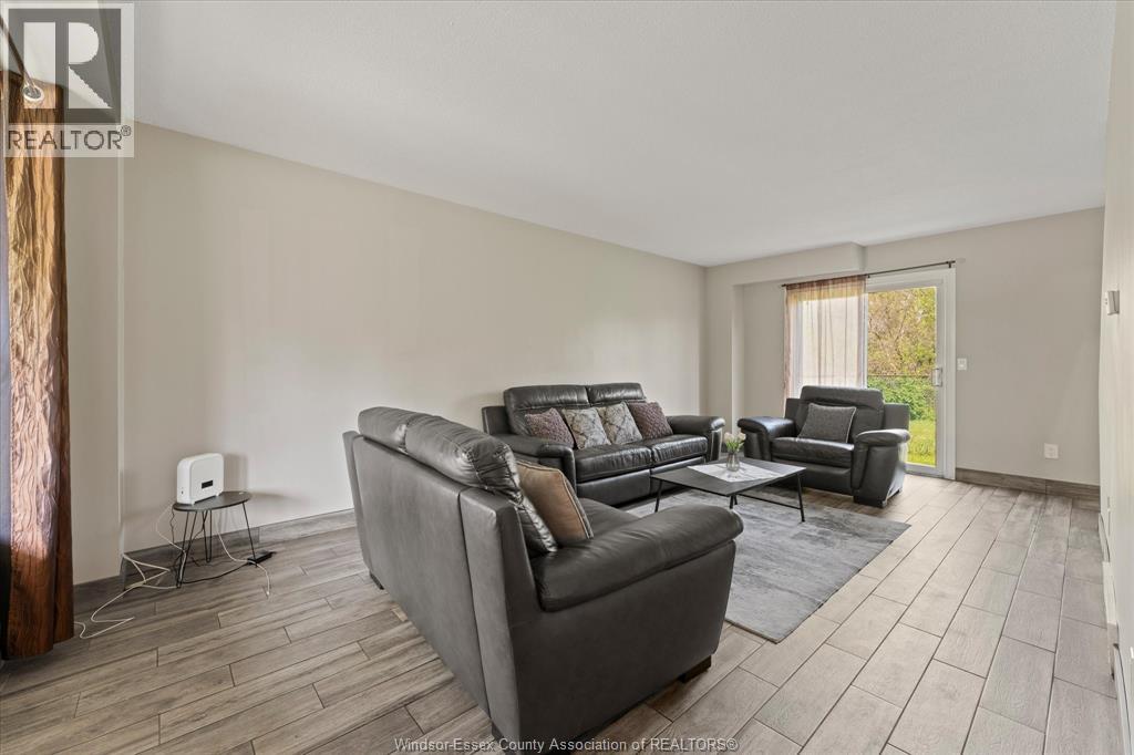 8020 MOLNAR, Windsor, Ontario, N8R2A5 — Photo 23