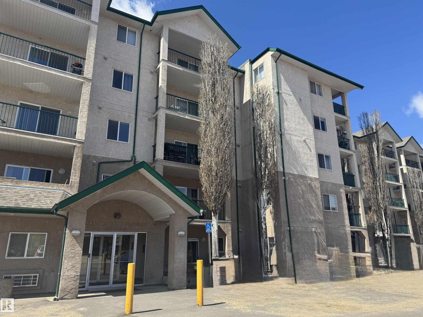 #210 11325 83 ST NW, Edmonton