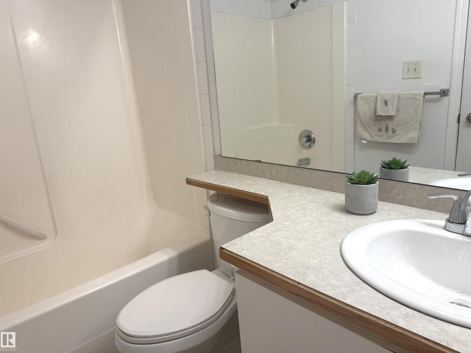 #210 11325 83 ST NW, Edmonton