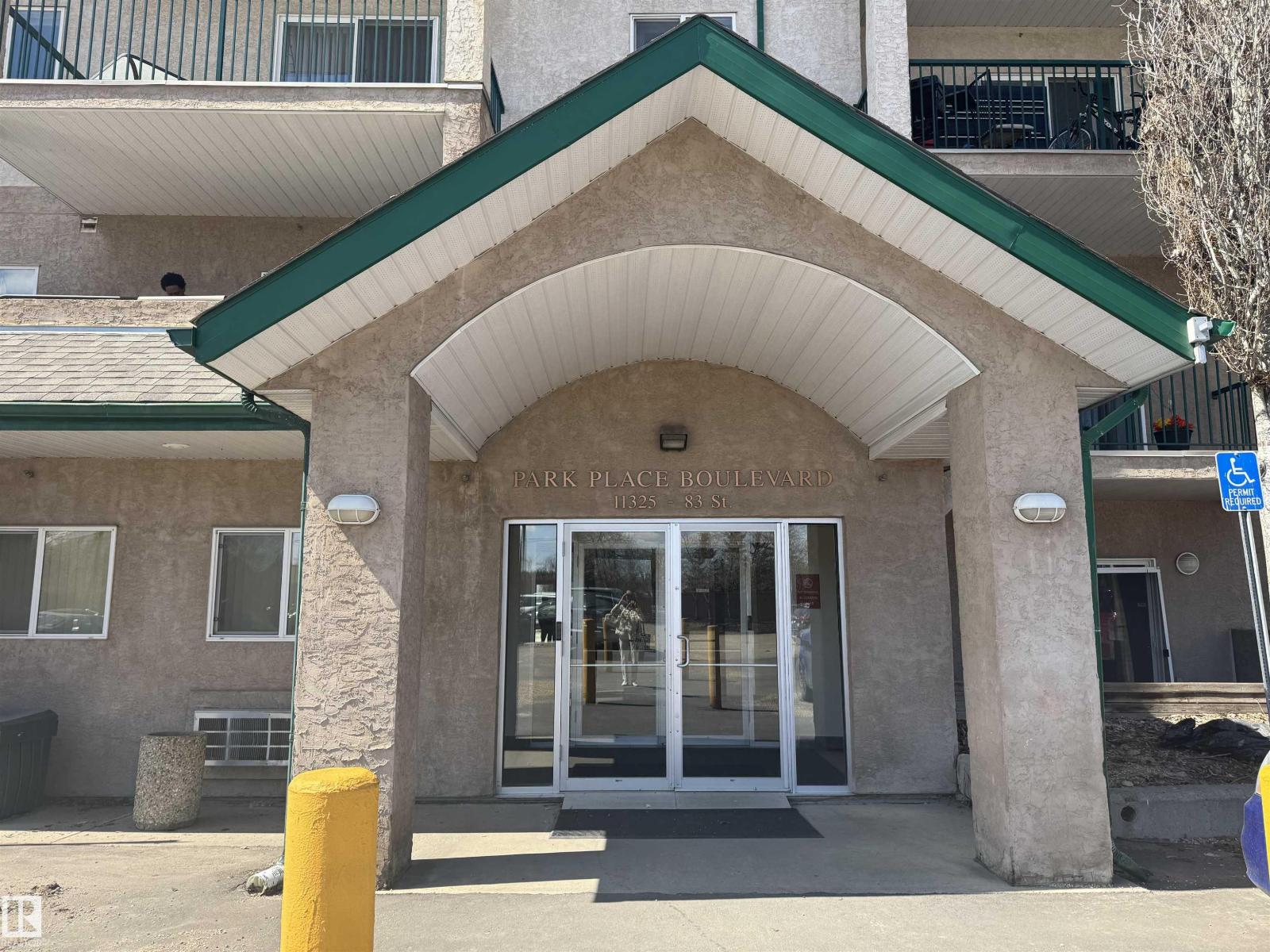 #210 11325 83 ST NW, Edmonton
