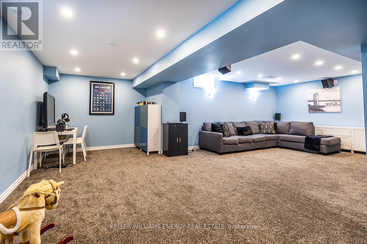 49 HARKNESS DRIVE - 39