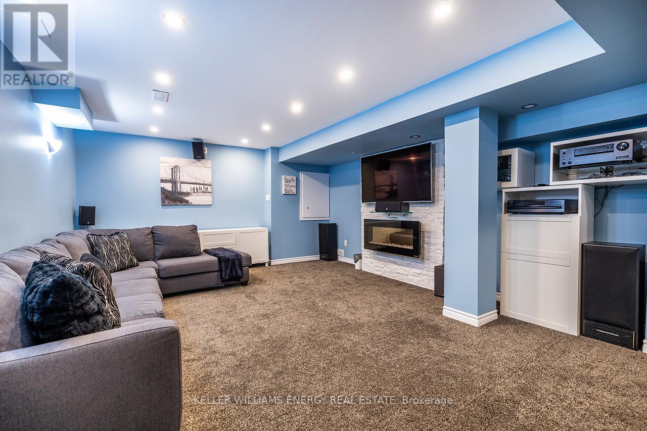 49 HARKNESS DRIVE - 44