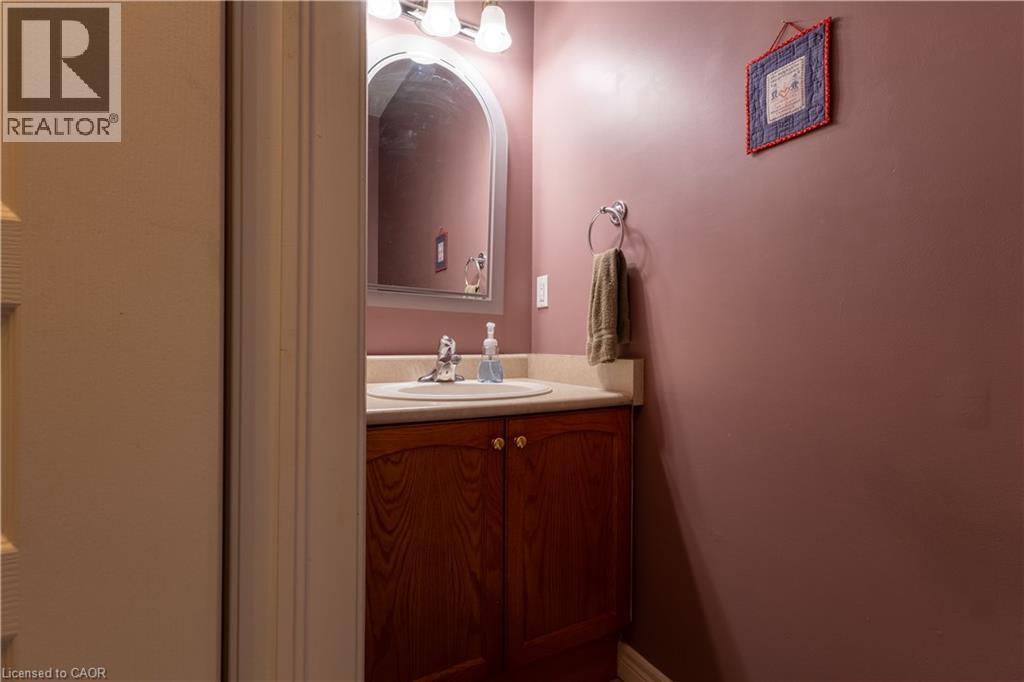 4066 MEDLAND Drive, Burlington, Ontario, L7M4Z6 — Photo 14